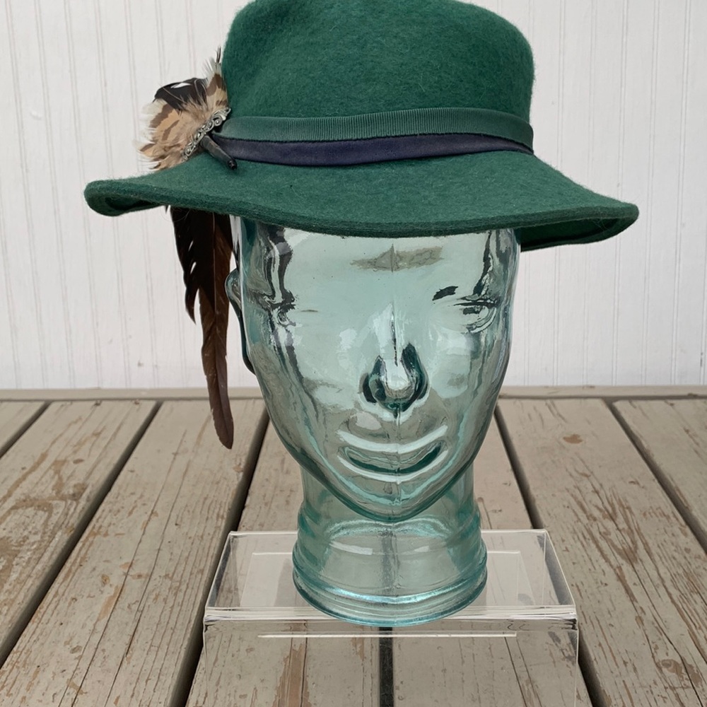 Green Hat Capo Design Couture Austria Feather Gem